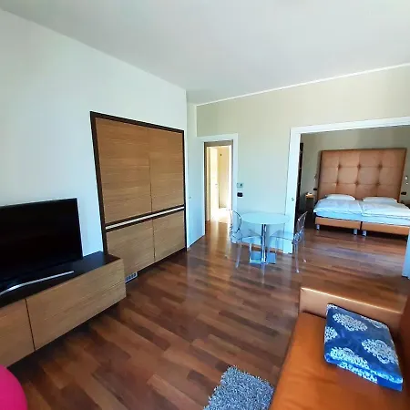 Apartment Capri *
